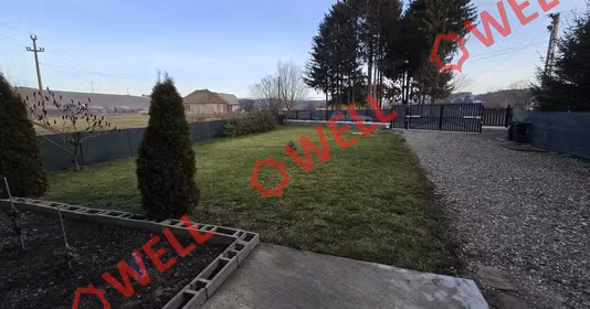 Casă Periferie