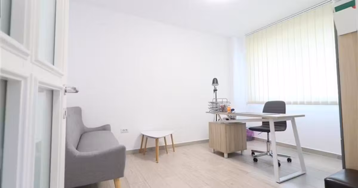 Apartament de vânzare cu 2 camere în zona Sărărie, Iași