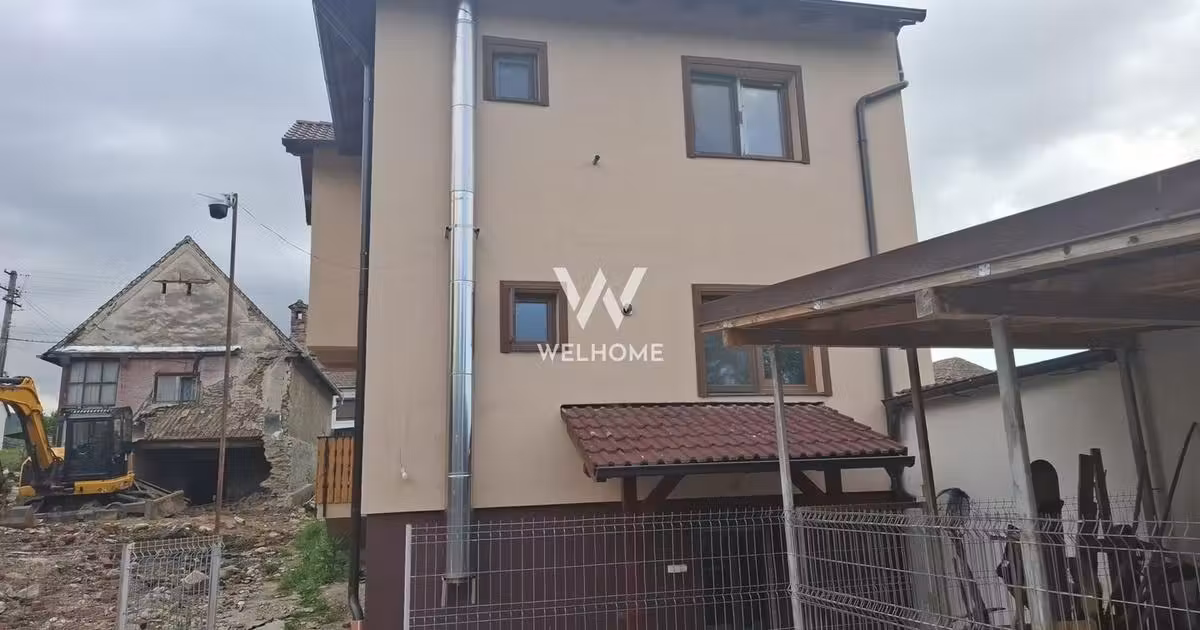 Casă individuală de vânzare cu 4 camere în Poplaca