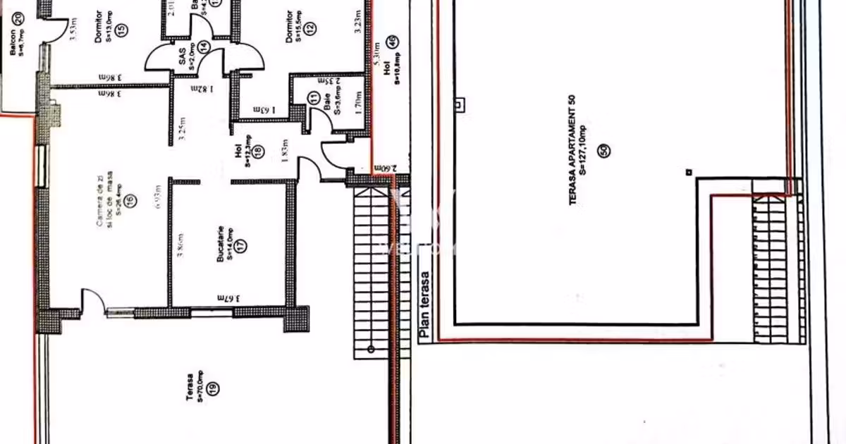 Penthouse de vânzare cu 3 camere în zona Vest, Sibiu