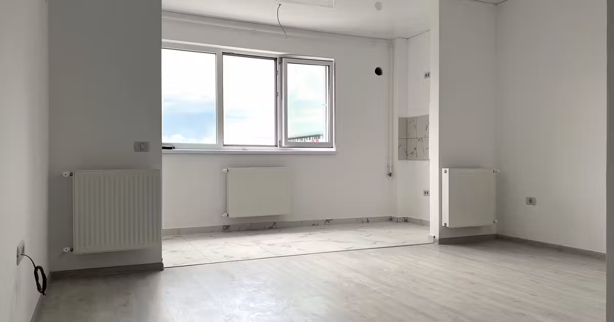 Garsonieră de vânzare în Roșu