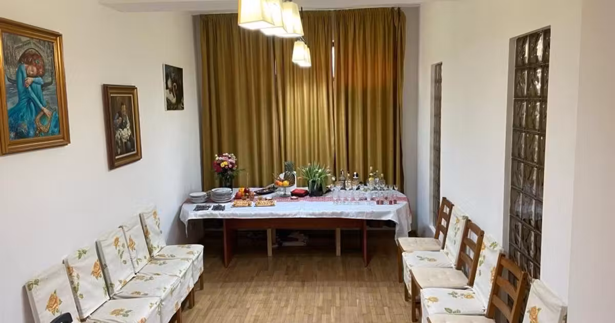 Casă individuală de vânzare cu 7 camere în zona Parcul Carol, Sector 4