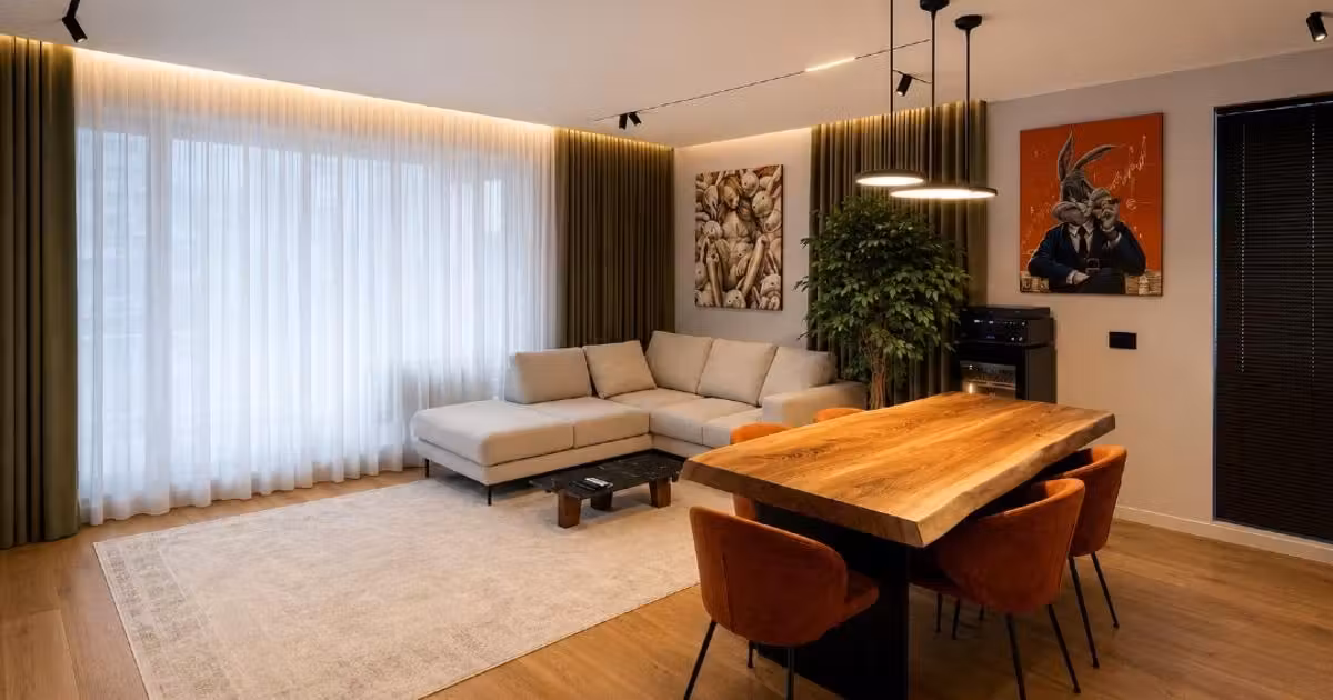 Apartament de vânzare cu 3 camere, mobilat în zona Tractorul, Brașov