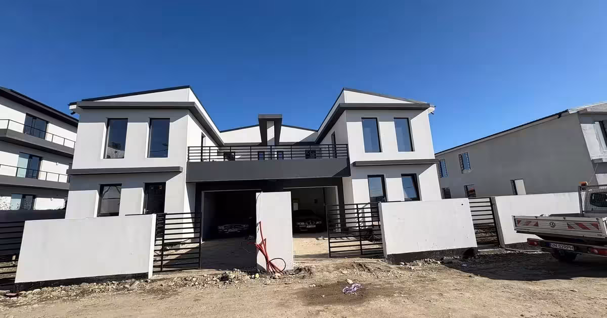 Duplex de vânzare cu 4 camere în Câmpineanca