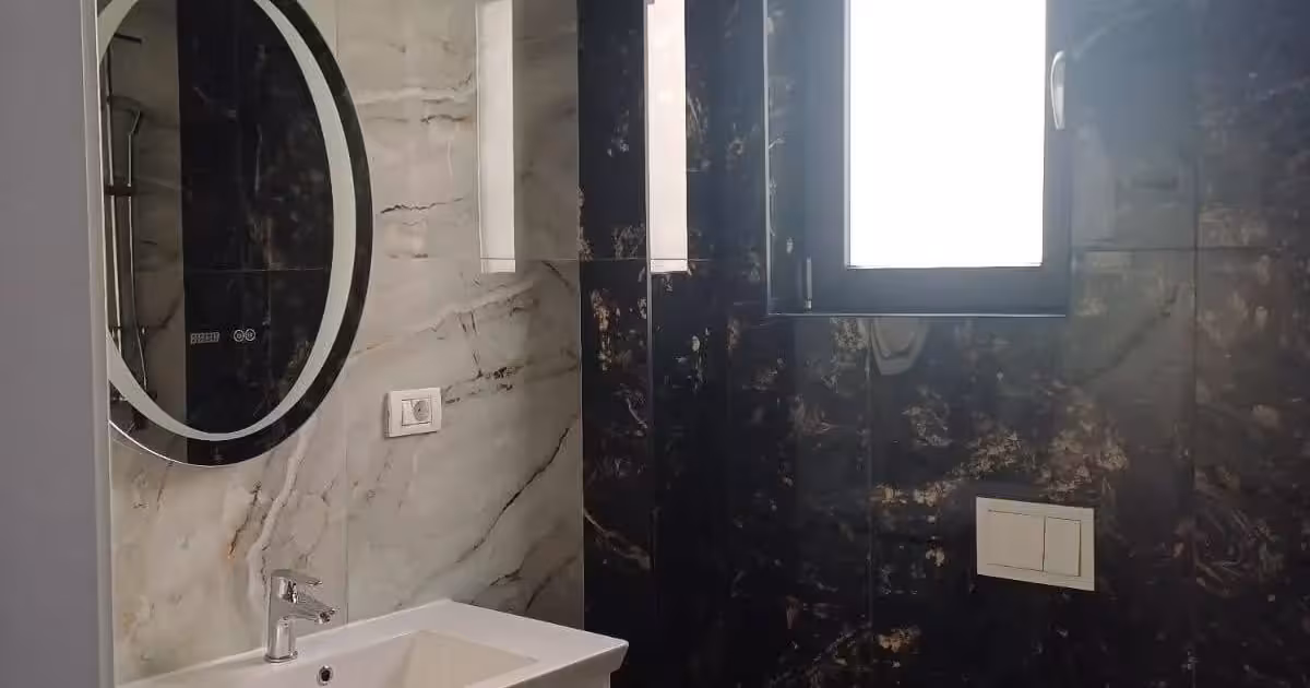Casă de vânzare cu 4 camere în Vânători