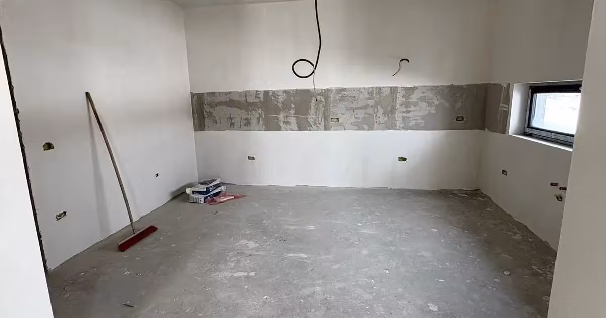 Casă de vânzare cu 4 camere în Olteni