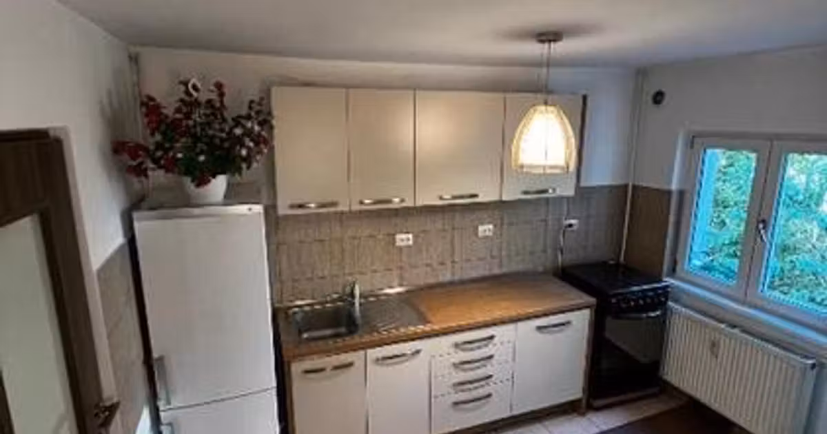 Apartament de vânzare cu 2 camere în zona Lujerului, Sector 6