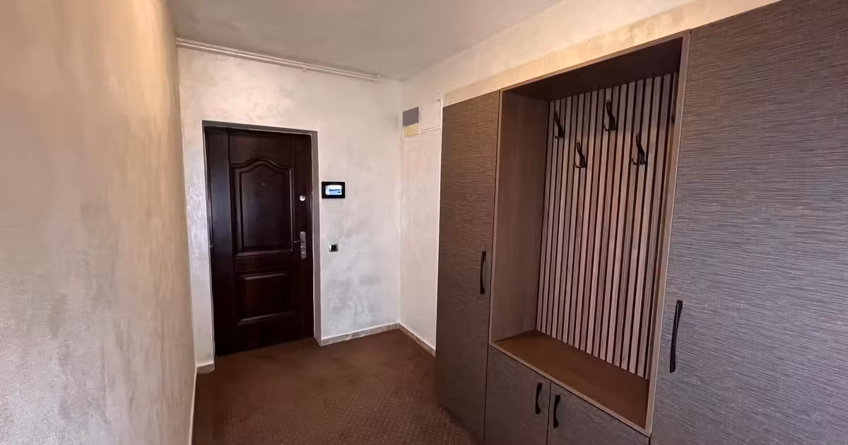 Apartament de vânzare cu 2 camere, mobilat în zona 13 Decembrie, Brașov