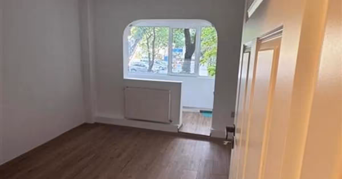 Apartament de vânzare cu 4 camere în zona Tineretului, Sector 4