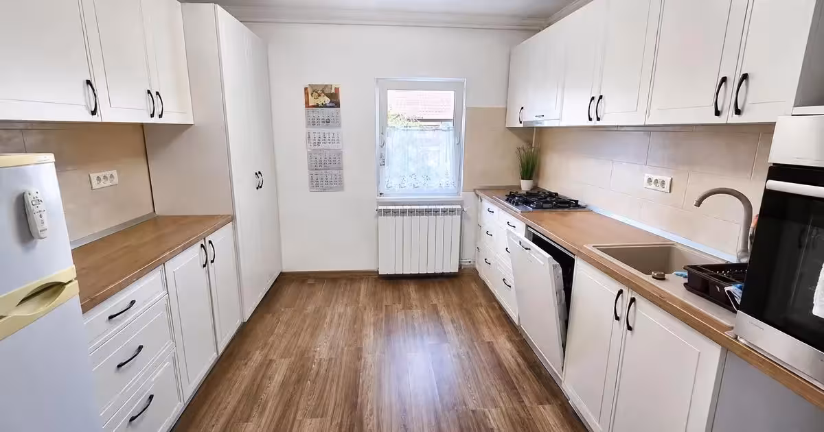 Apartament de vânzare cu 2 camere, mobilat în zona Bucovina, Timișoara