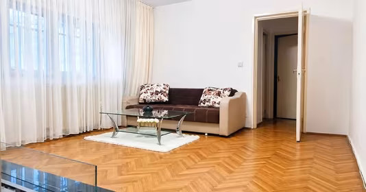Apartament Girocului