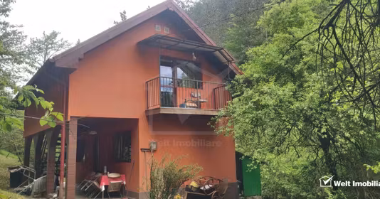 Casă Stolna