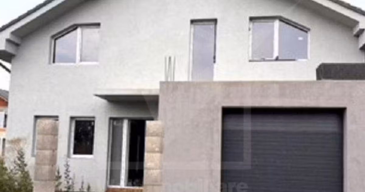 Casă individuală de vânzare cu 4 camere în Jucu de Sus