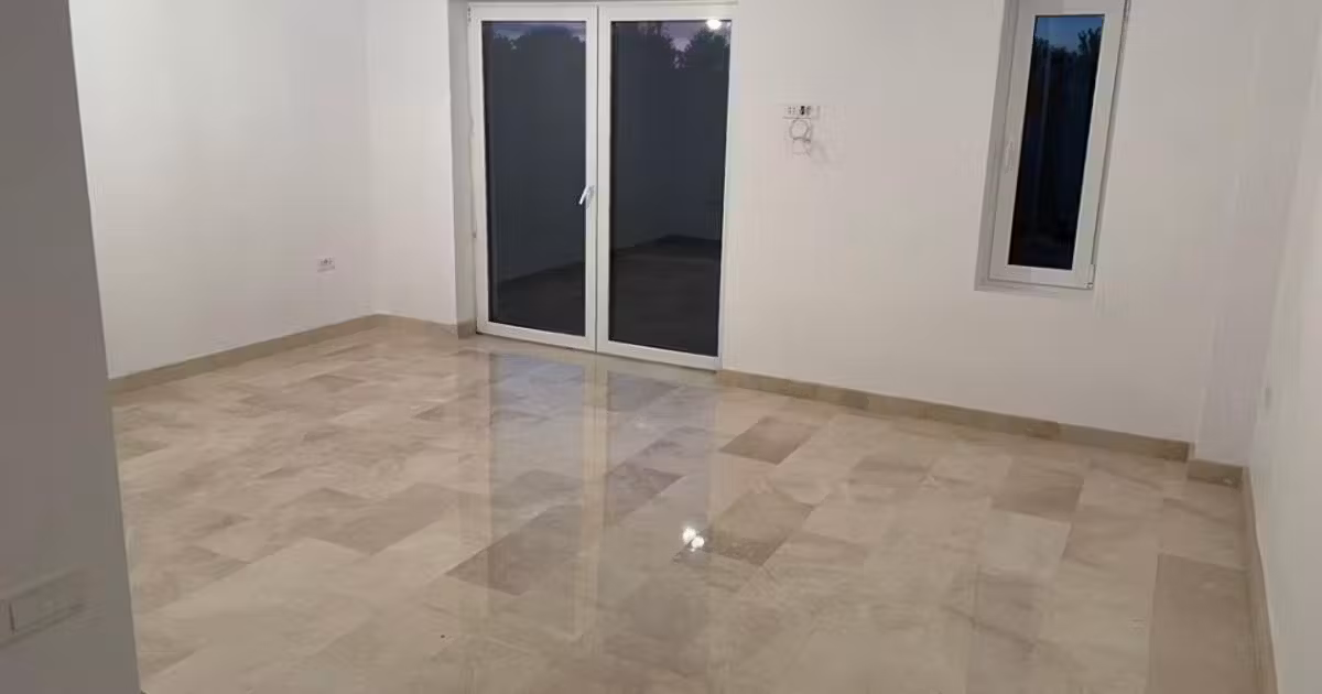 Casă de vânzare cu 3 camere în Otopeni
