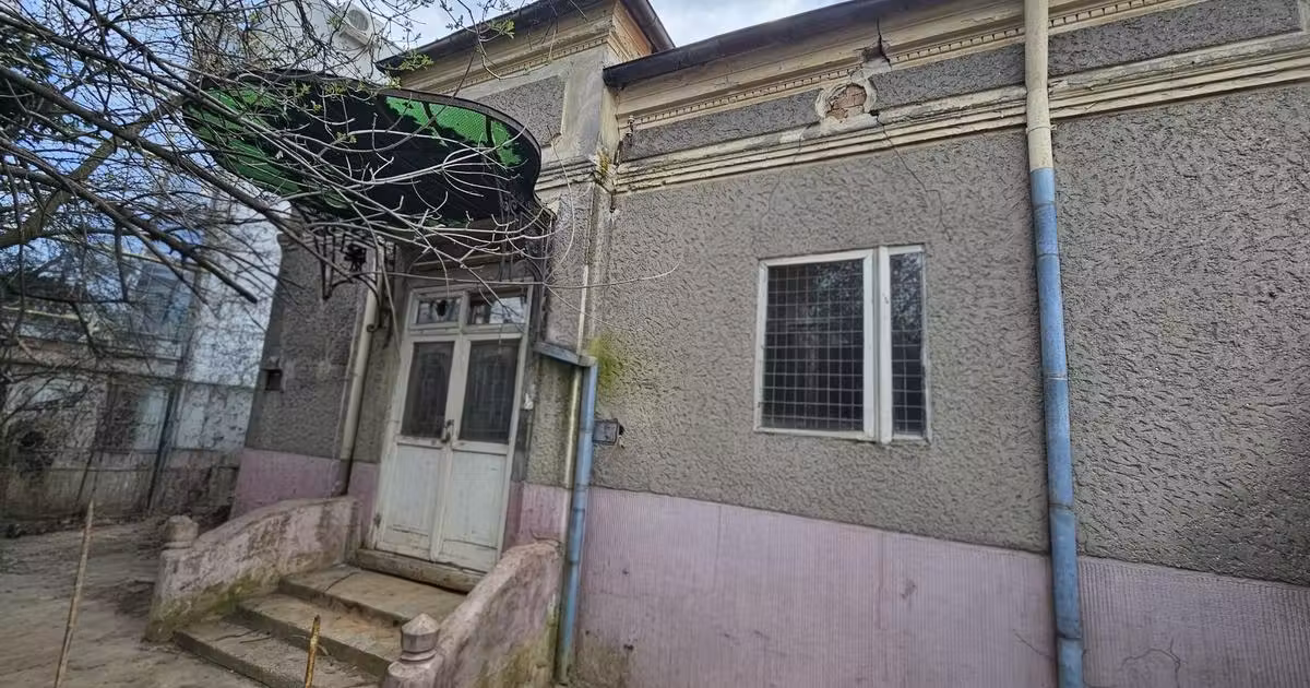 Casă de vânzare cu 3 camere în zona Banu Manta, Sector 1