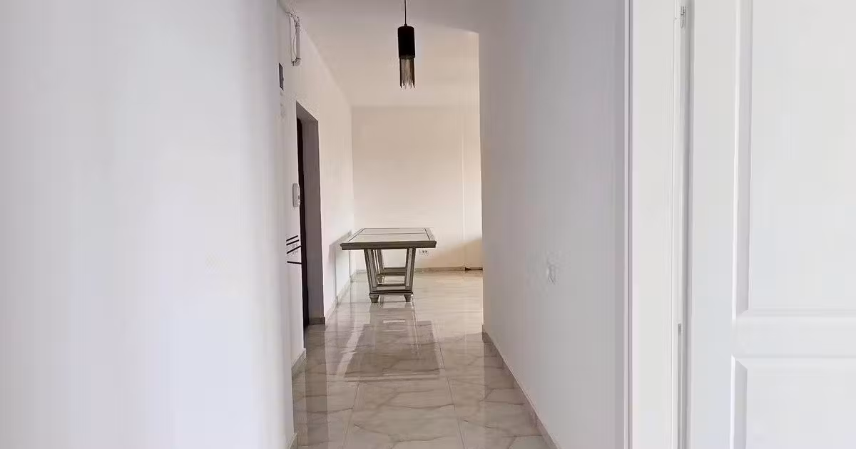 Apartament de vânzare cu 3 camere în Dobroești