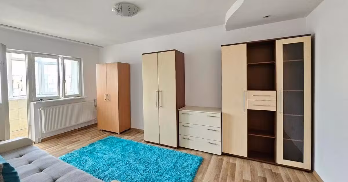 Apartament de vânzare cu 3 camere în zona Nord, Pitești
