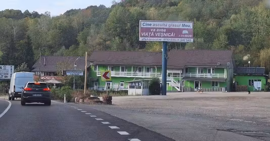Spațiu comercial Aldești