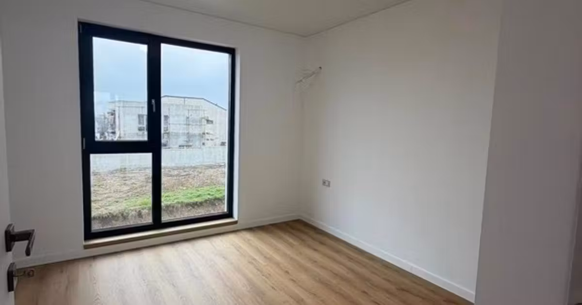 Casă individuală de vânzare cu 4 camere în zona Elvila, Constanța