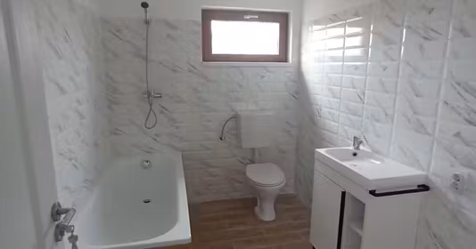Casă Periferie