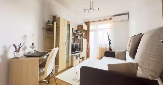 Apartament Militari