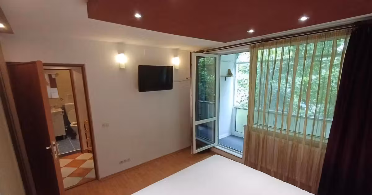 Apartament de vânzare cu 3 camere, mobilat în zona Berceni, Sector 4