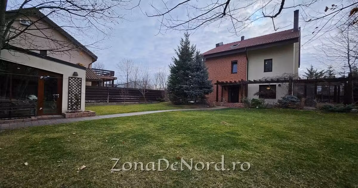 Casă individuală de vânzare cu 6 camere în Ostratu