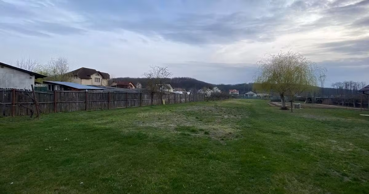 Teren agricol intravilan de vânzare de 1499 mp, în zona Big-Bascov, Pitești