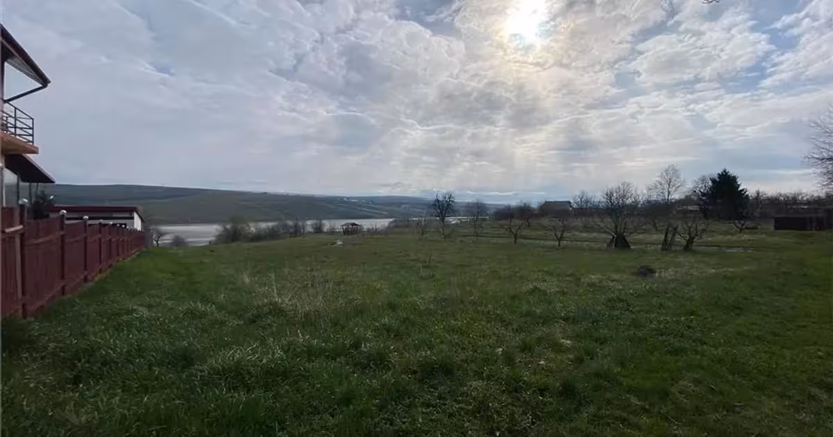 Teren Construcții intravilan de vânzare de 10380 mp, în Fălticeni