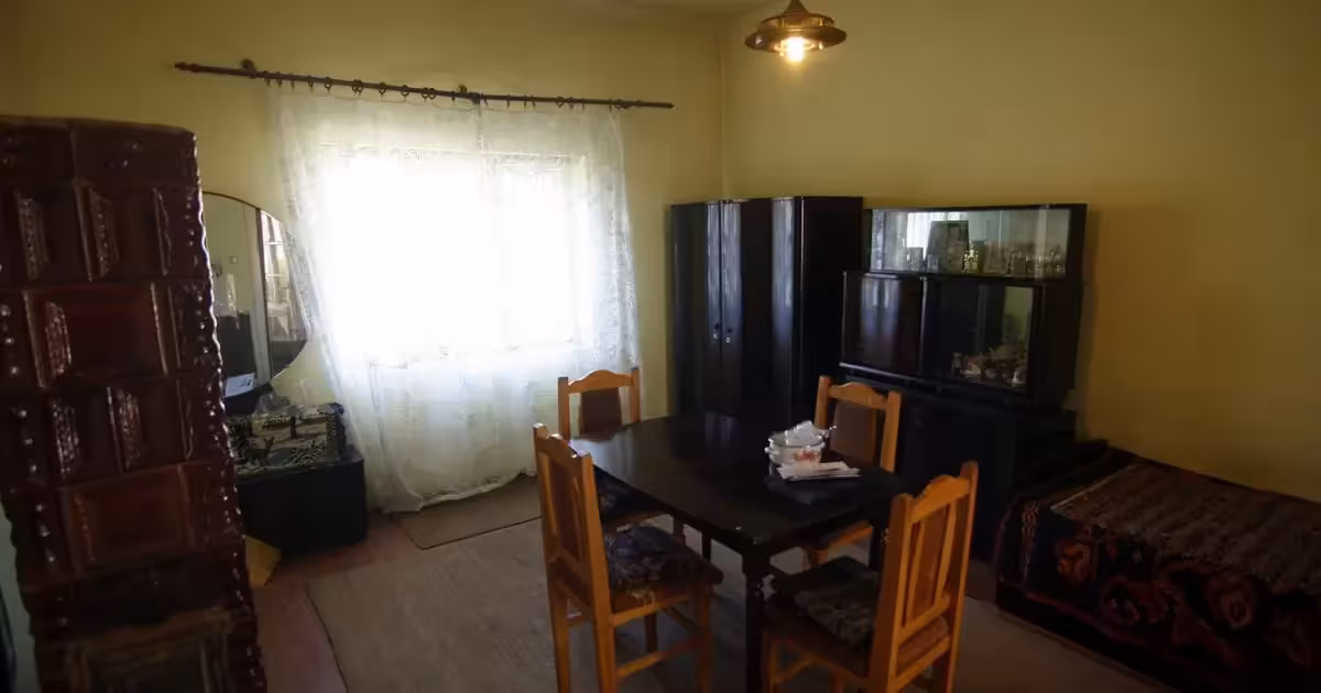 Casă individuală de vânzare cu 4 camere în Hitiaș