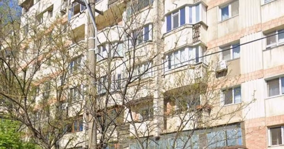 Apartament de vânzare cu 3 camere în zona Păcii, Sector 6