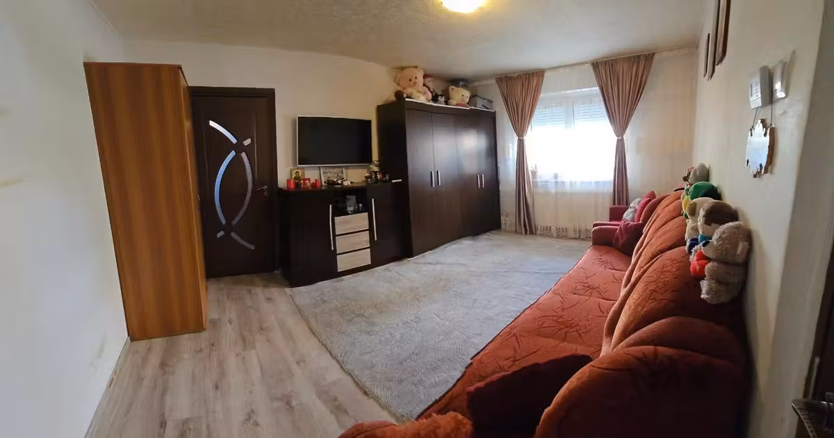 Apartament de vânzare cu 2 camere în zona Noua, Brașov