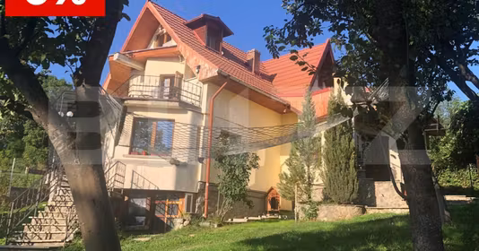 Casă Tărlungeni