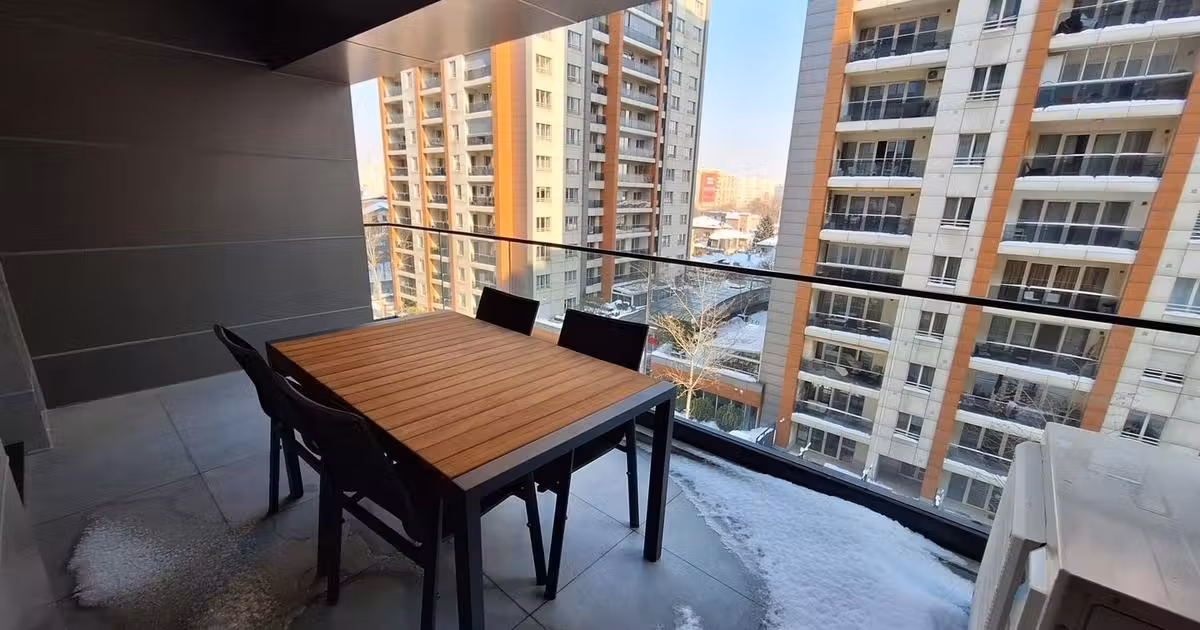 Apartament de vânzare cu 2 camere, mobilat în zona Unirii, Sector 3