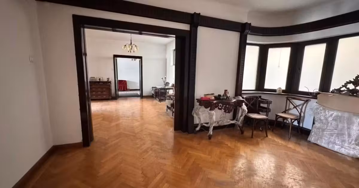 Apartament de vânzare cu 4 camere în zona P-ța Romană, Ultracentral