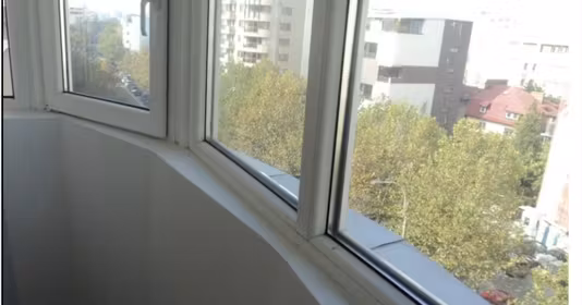 Garsonieră Titan