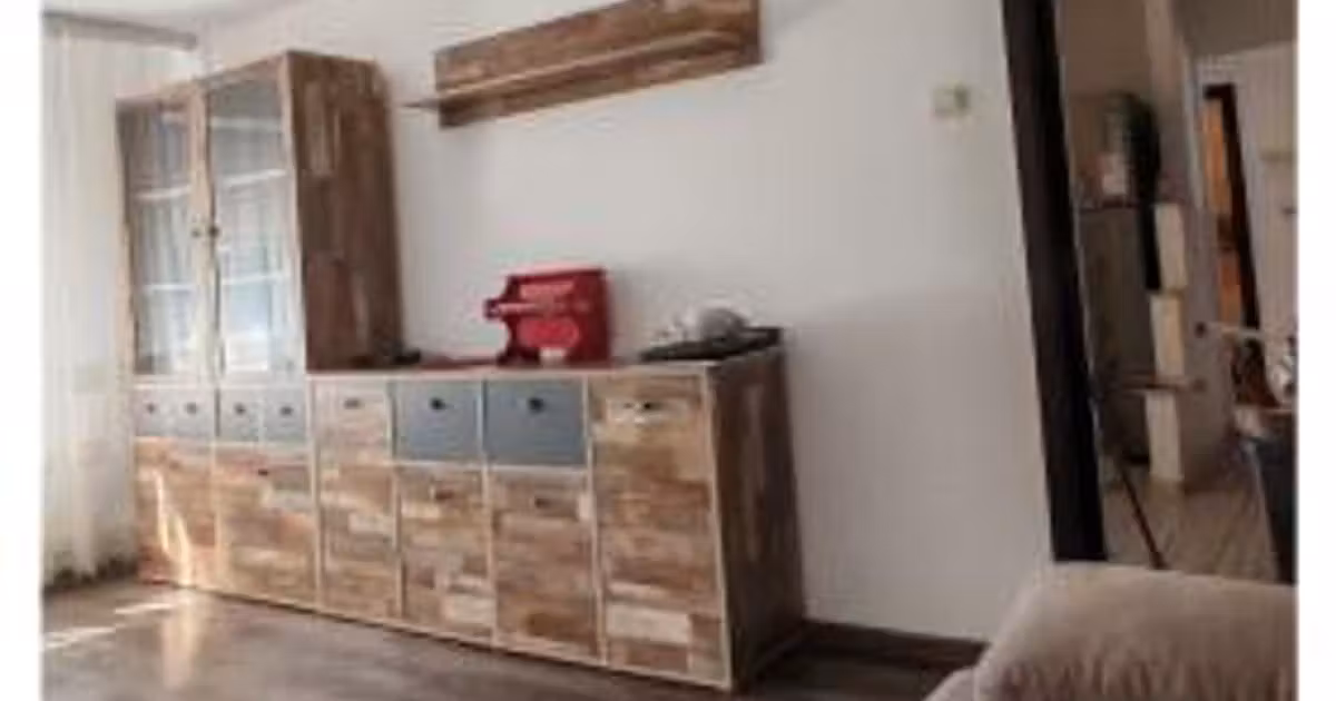 Apartament de vânzare cu 2 camere în zona Km 5, Constanța