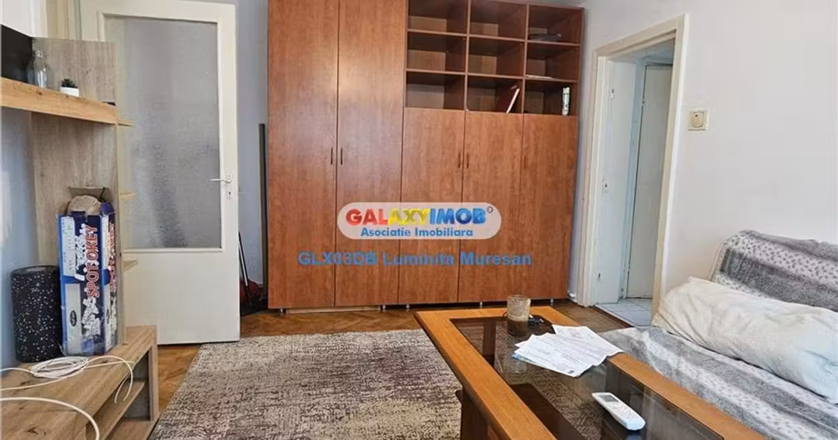 Apartament de vânzare cu 3 camere, mobilat în zona Micro 9, Târgoviște