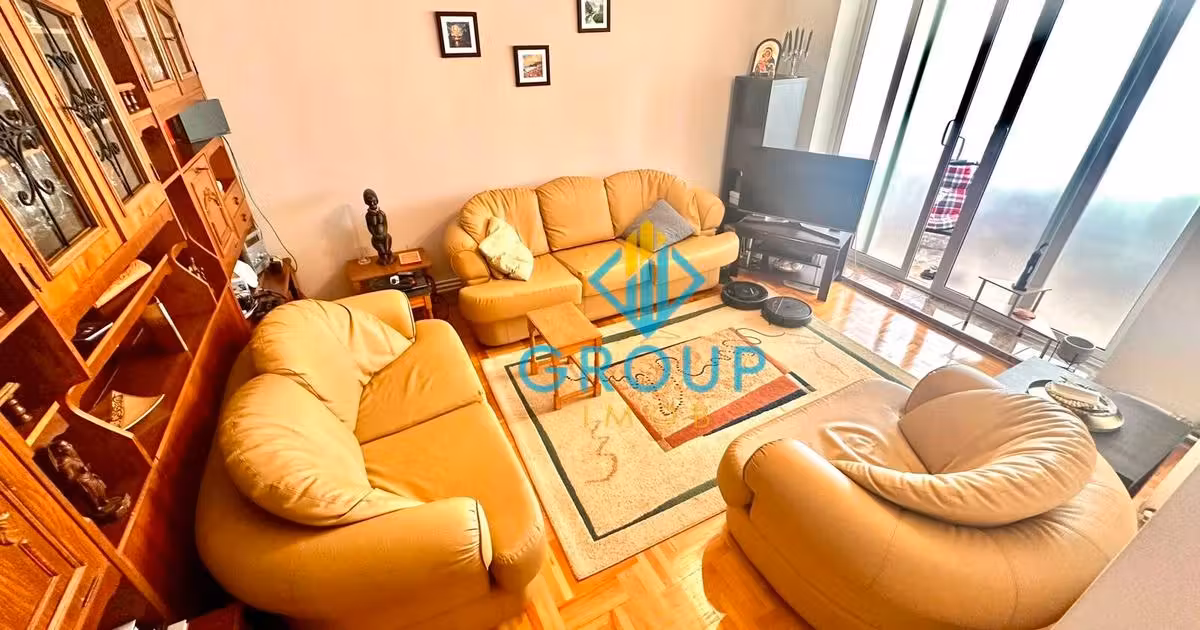 Apartament de vânzare cu 3 camere în zona 9 Mai, Bacău