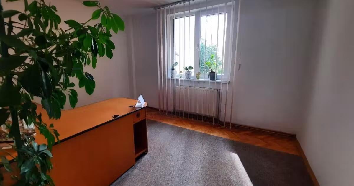 Apartament de vânzare cu 4 camere în zona Central, Piatra-Neamț