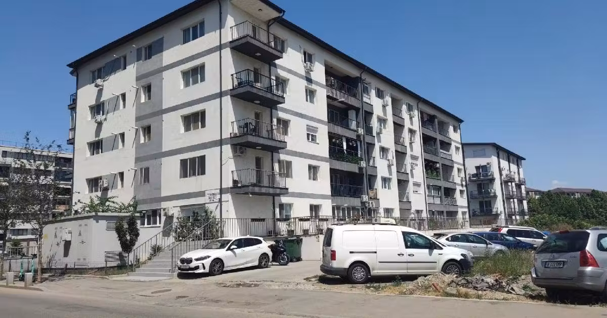Apartament de vânzare cu 2 camere în zona Sud, Sector 4