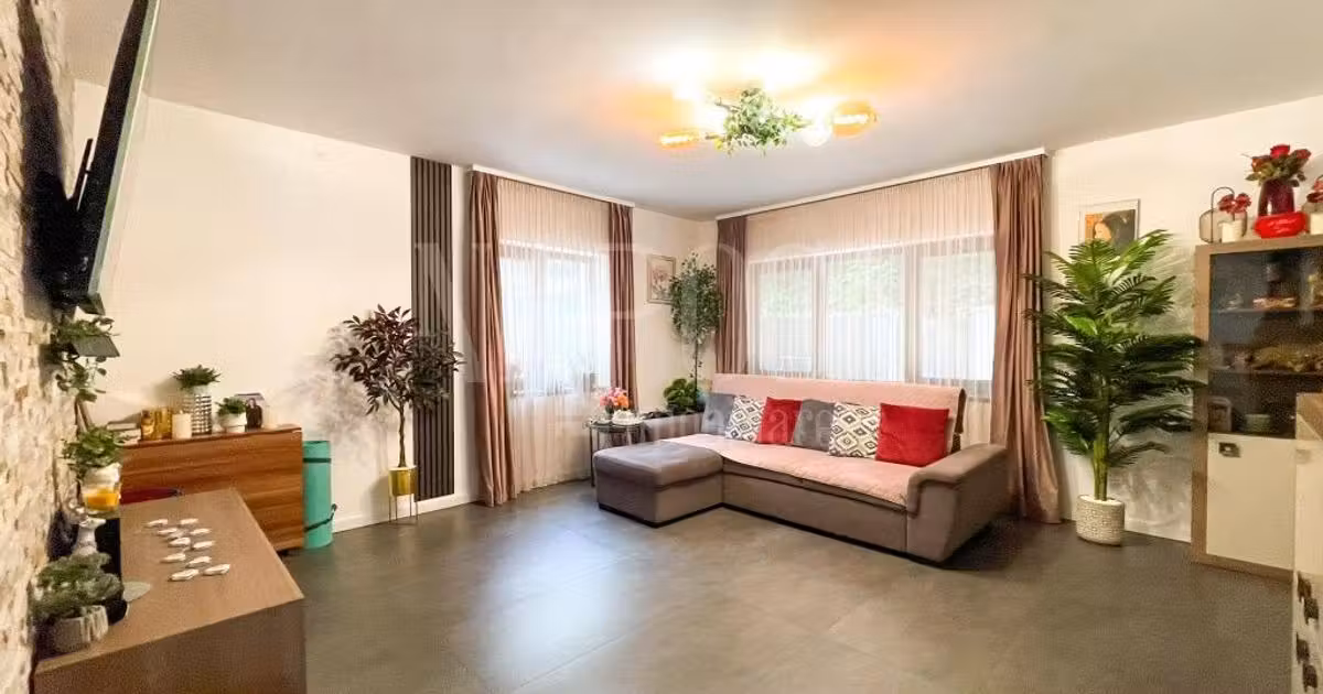 Casă individuală de vânzare cu 4 camere în zona Mănăștur, Cluj-Napoca