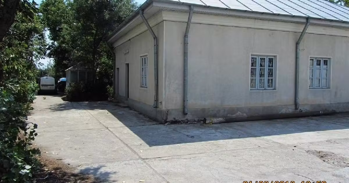 Spațiu comercial de vânzare de 432 mp, în Balotești