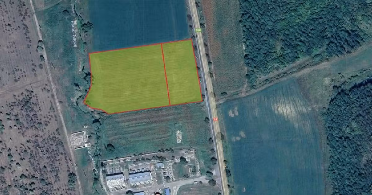 Teren agricol de vânzare de 16300 mp, în Nadeș