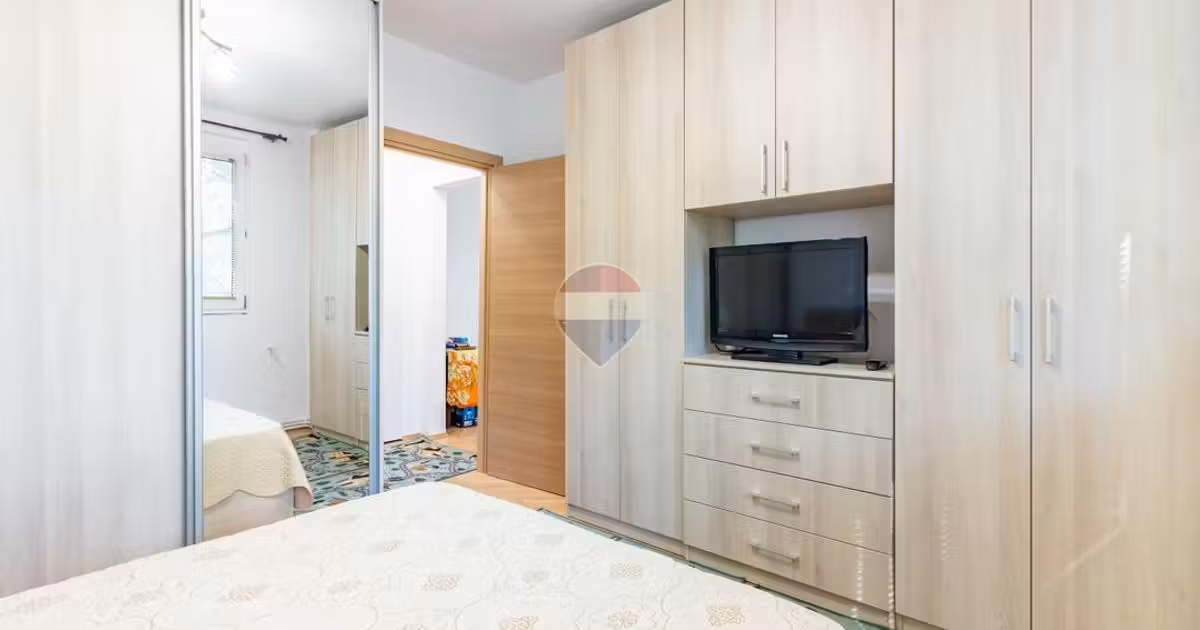 Apartament de vânzare cu 2 camere, mobilat în zona Grivița, Sector 1