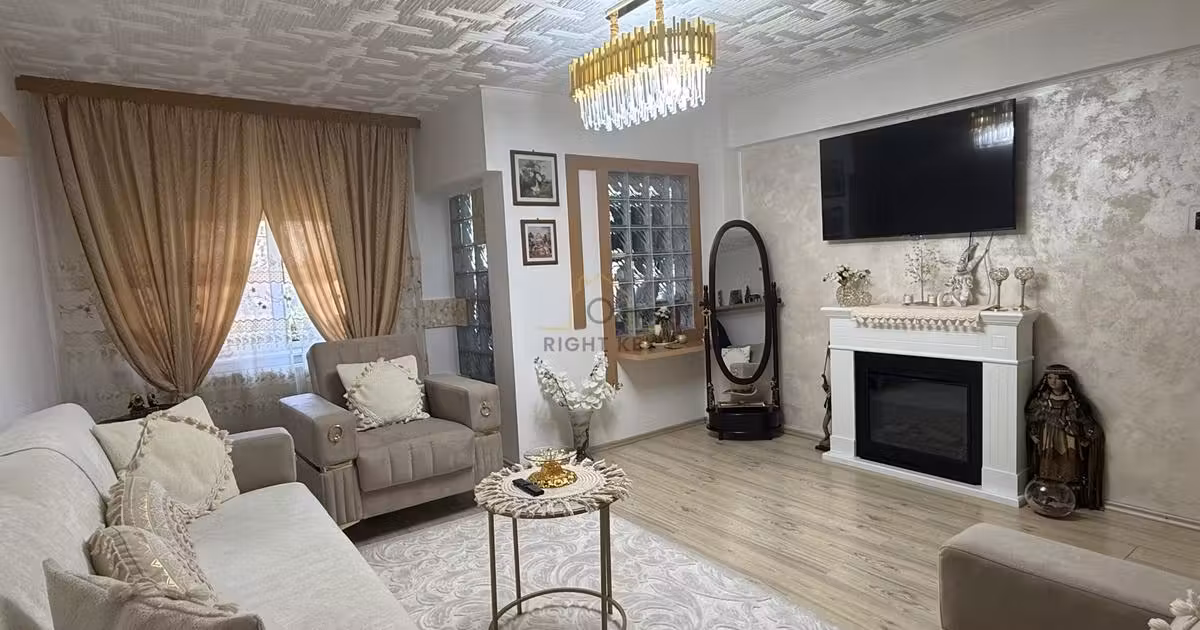 Apartament de vânzare cu 4 camere în Chitila