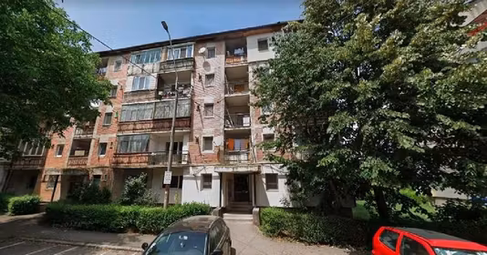 Garsonieră Pietroasa