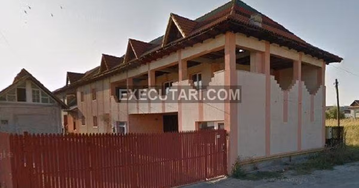Casă individuală de vânzare cu 6 camere în Mărăcineni