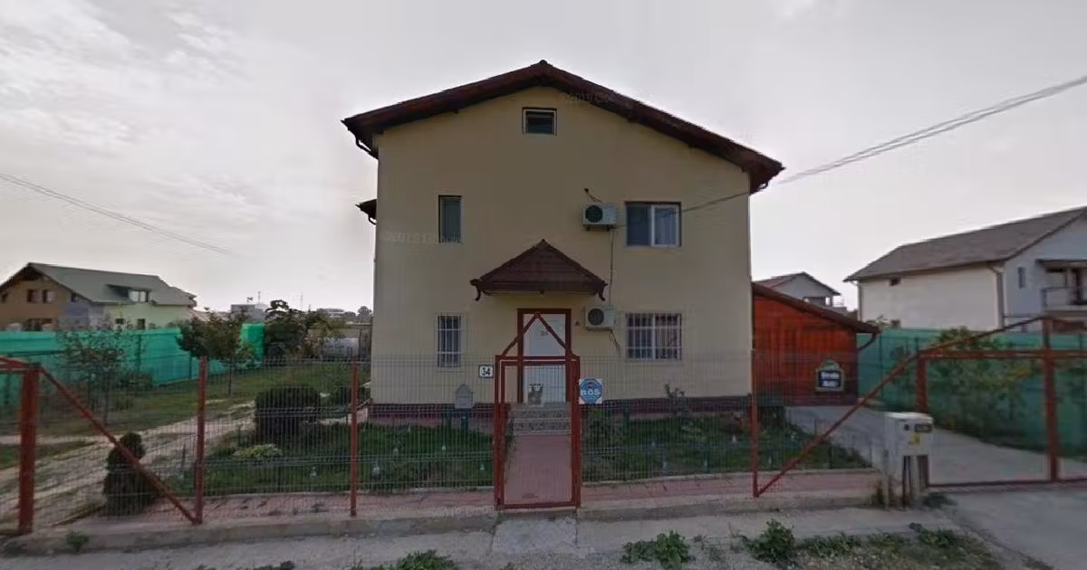 Casă individuală de vânzare cu 5 camere în Copăceni