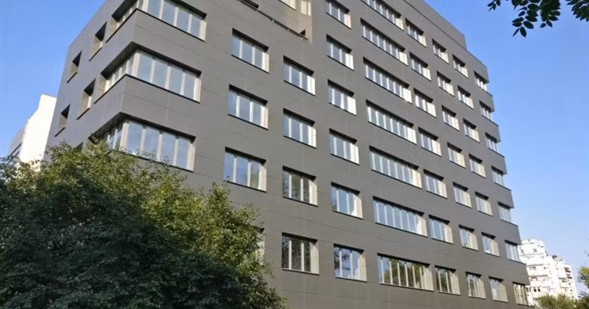 Birou de vânzare de 3,876 mp, în zona Timpuri Noi, Sector 4